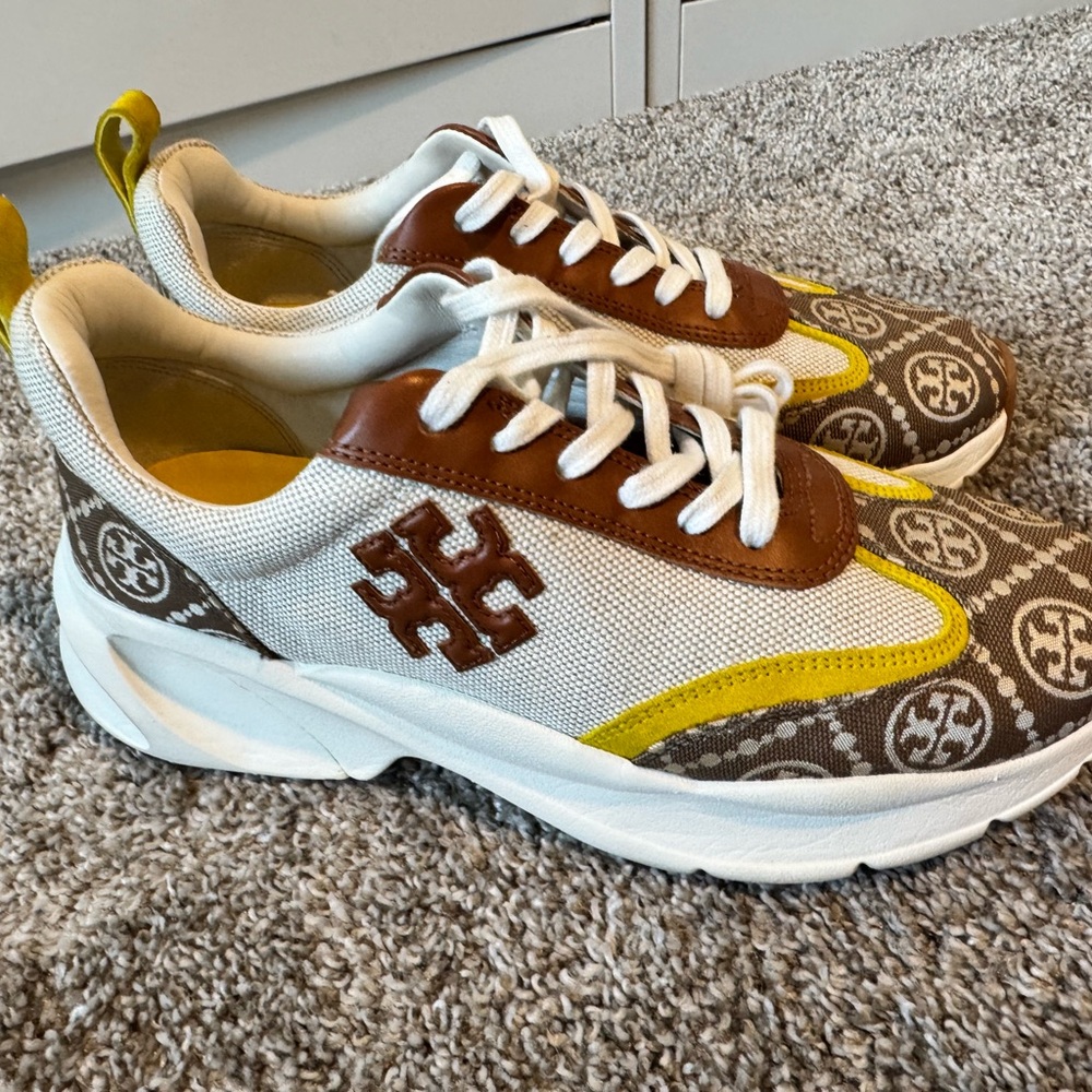 Tory Burch Good Luck Cream and Brown Sneakers with Chunky Silhouette - Picture 10 of 15